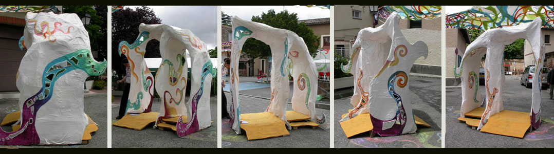 D�tails de l'entr�e du festival : u.. Loisirs - Art - Atelier S�zame, D�cors d...
